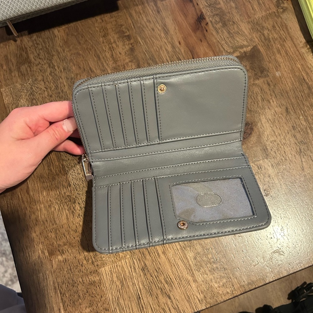 Wallet - Picture 2 of 3